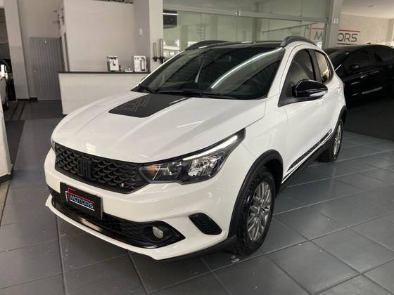 FIAT ARGO 1.3 FIREFLY FLEX TREKKING MANUAL
